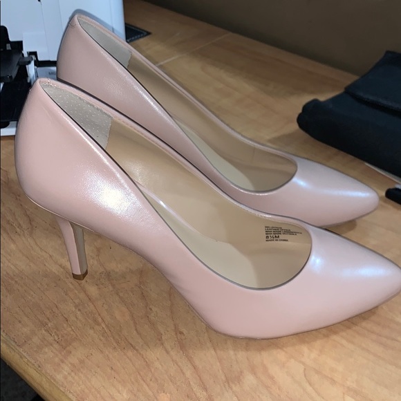 macy's low heel pumps